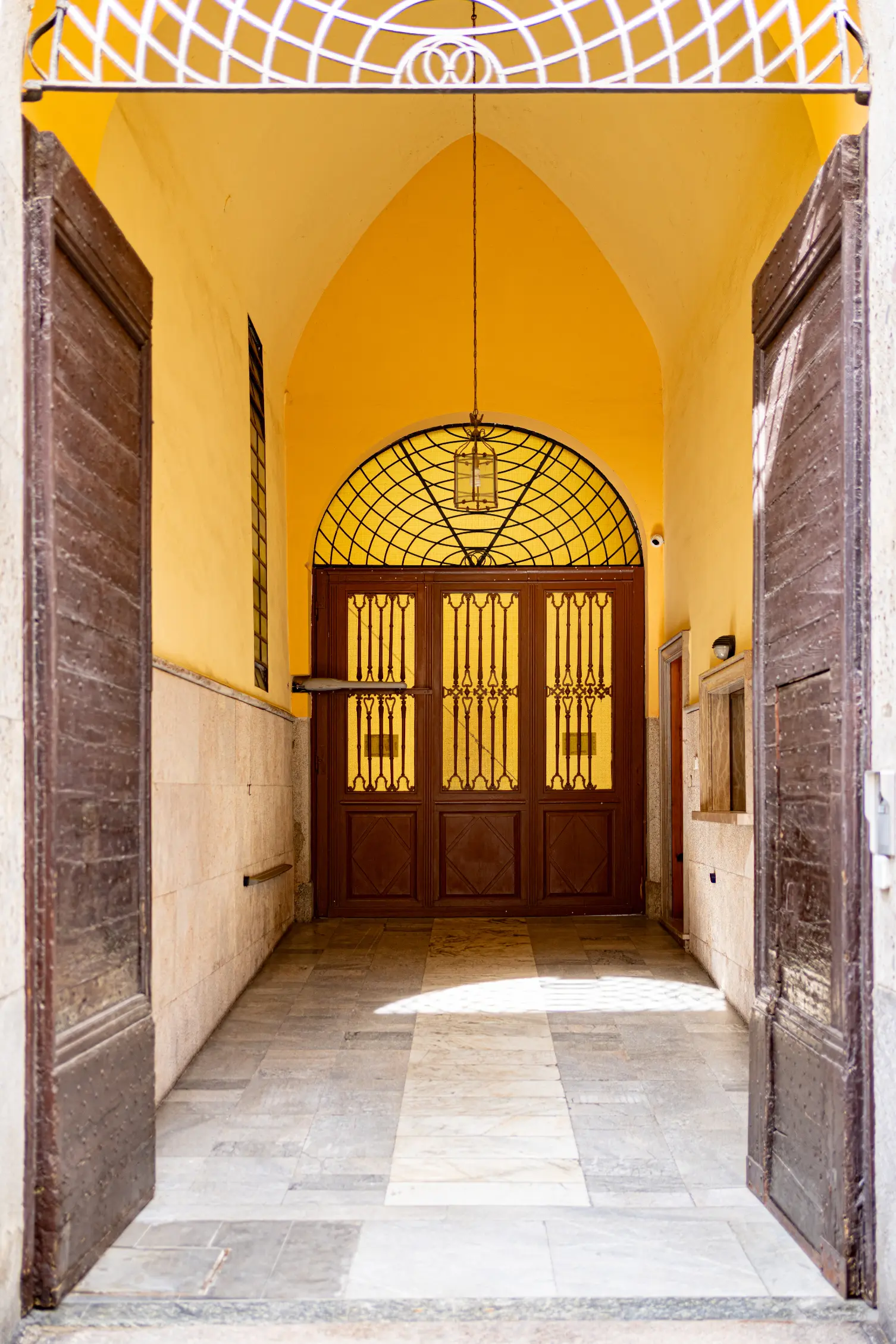 Portone di ingresso del Collegio Senatore